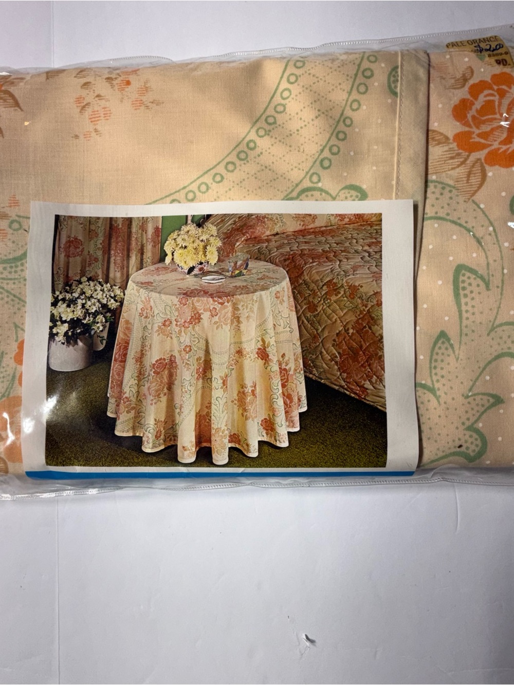 Vintage 72” Floral Round Tablecloth in Peach and Green. NIP
